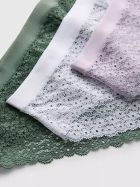 3’lü paket, baştan aşağı dantelli Brezilya tarzı külot