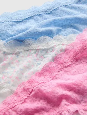 3’lü paket, baştan aşağı dantelli tanga