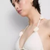 3D çiçek desenli üçgen bikini üstü 3D çiçek desenli üçgen bikini üstü