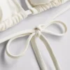 3D çiçek desenli üçgen bikini üstü 3D çiçek desenli üçgen bikini üstü