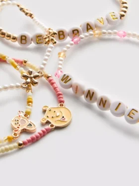 5’li paket Disney Winnie the Pooh boncuklu charm bilezikler 5’li paket Disney Winnie the Pooh boncuklu charm bilezikler