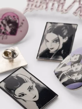 6’lı paket K-pop Demon Hunters rozetleri 6’lı paket K-pop Demon Hunters rozetleri