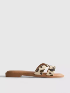 Çapraz kayışlı mule sandaletler