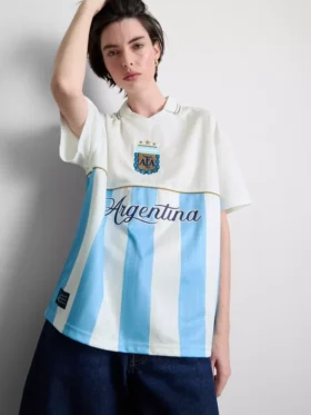 Arjantin yakalı futbol forması