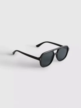 Aviator tarzı güneş gözlüğü