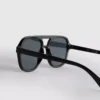 Aviator tarzı güneş gözlüğü