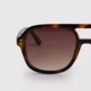 Aviator tarzı güneş gözlüğü