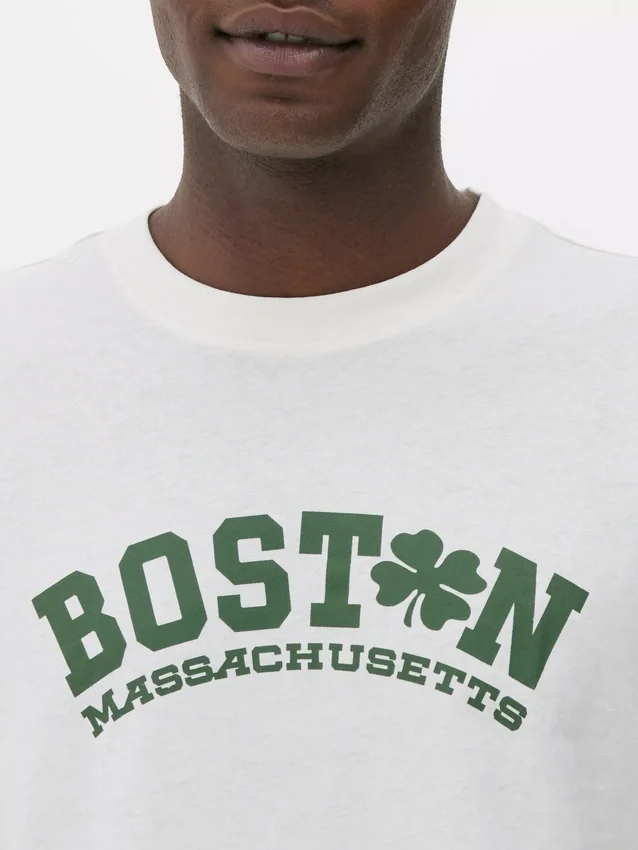 Boston desenli tişört Boston desenli tişört