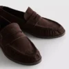 Büzgülü loaferlar