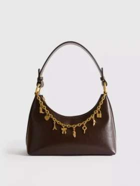 Charm detaylı omuz çantası