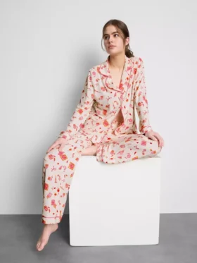desenli boyfriend pijamalar 1 1 280x373 - Desenli boyfriend pijamalar