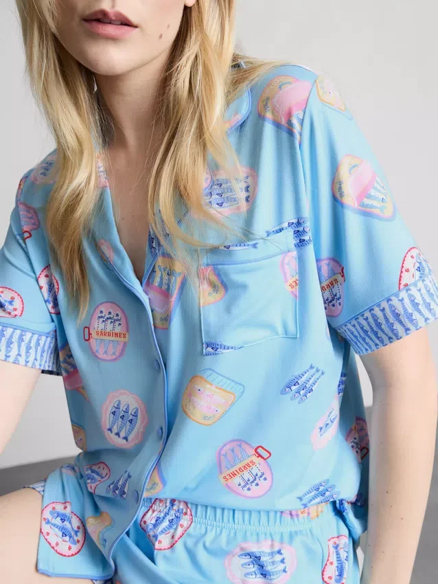 Desenli kısa erkek tarzı pijama Desenli kısa erkek tarzı pijama