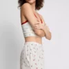 Desenli nervürlü pijama şortu Desenli nervürlü pijama şortu