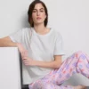 Desenli pamuklu pijama takımı Desenli pamuklu pijama takımı