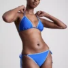 Dikiş detaylı üçgen bikini üstü Dikiş detaylı üçgen bikini üstü