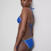 Dikiş detaylı üçgen bikini üstü Dikiş detaylı üçgen bikini üstü