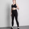 Dikişsiz çapraz sırtlı spor kısa üst Dikişsiz çapraz sırtlı spor kısa üst