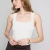 Dikişsiz kare yakalı bodysuit Dikişsiz kare yakalı bodysuit