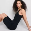 Dikişsiz korseyi ve toparlayıcı iç giyim bodysuit