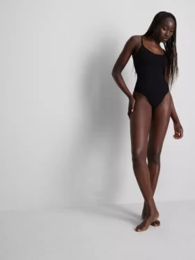 Dikişsiz korseyi ve toparlayıcı iç giyim tanga bodysuit