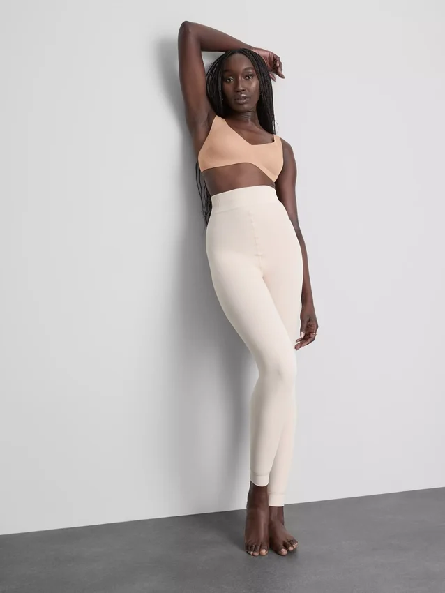 Dikişsiz, vücudu düzleştiren bralette Dikişsiz, vücudu düzleştiren bralette