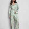 Disney’in Bambi çizgili boyfriend pijamaları Disney’in Bambi çizgili boyfriend pijamaları