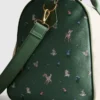 Disney’in Bambi suni deri hafta sonu çantası Disney’in Bambi suni deri hafta sonu çantası