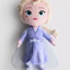 Disney’in Frozen serisinden Elsa peluş oyuncağı
