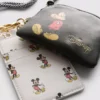 Disney’in Mickey Mouse suni deri boyun askılı cüzdanı