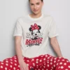 Disney’in Minnie Mouse pamuklu desenli pijamaları Disney’in Minnie Mouse pamuklu desenli pijamaları