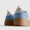 Disney’in Stitch karakterli, kalın tabanlı Sneakerlar