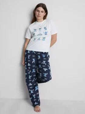 Disney’in Stitch tişört pijamaları