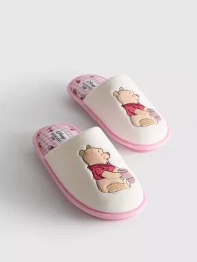 Disney’in Winnie the Pooh ev terlikleri