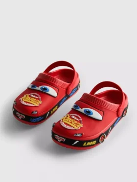 Disney Pixar’ın Cars serisinden terlikler