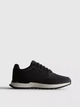 Düşük bilekli spor sneakerlar