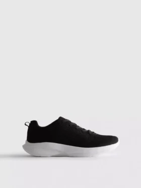 Düşük bilekli spor sneakerlar