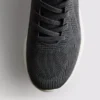 Düşük bilekli spor sneakerlar