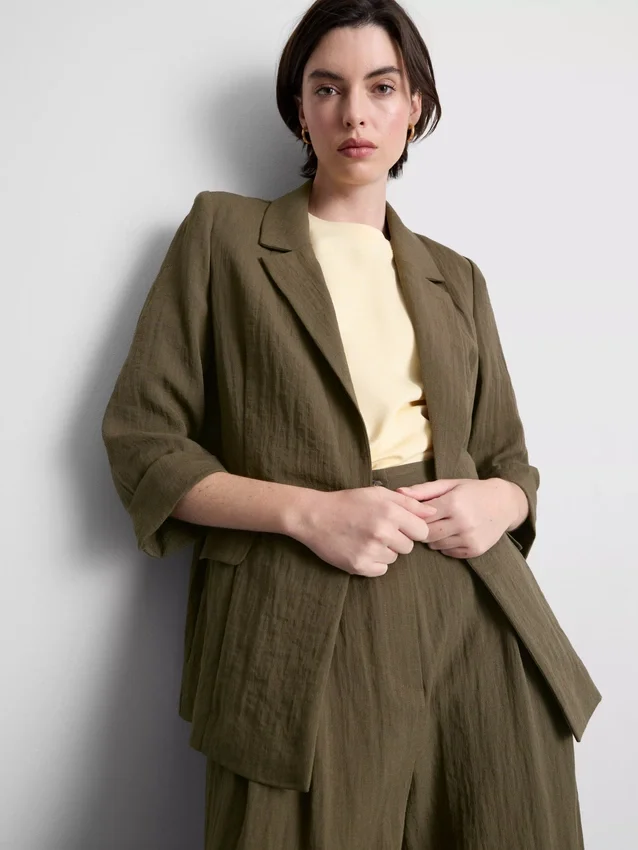 Dokulu çentikli yakalı blazer Dokulu çentikli yakalı blazer