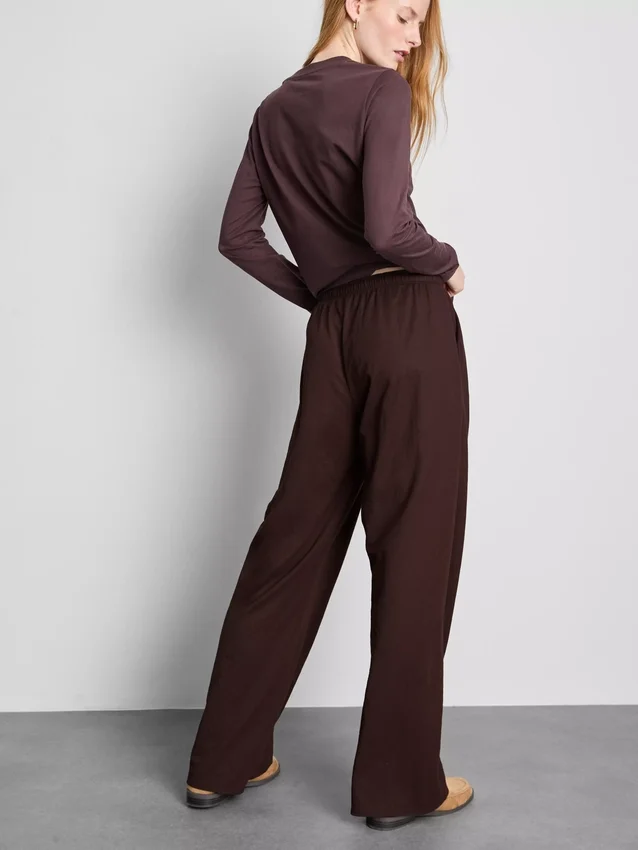 Dokulu geniş paça pantolon Dokulu geniş paça pantolon