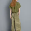 Dokulu çizgili geniş paça pantolon Dokulu çizgili geniş paça pantolon