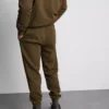 Essential manşetli büzgülü eşofman altları Essential manşetli büzgülü eşofman altları