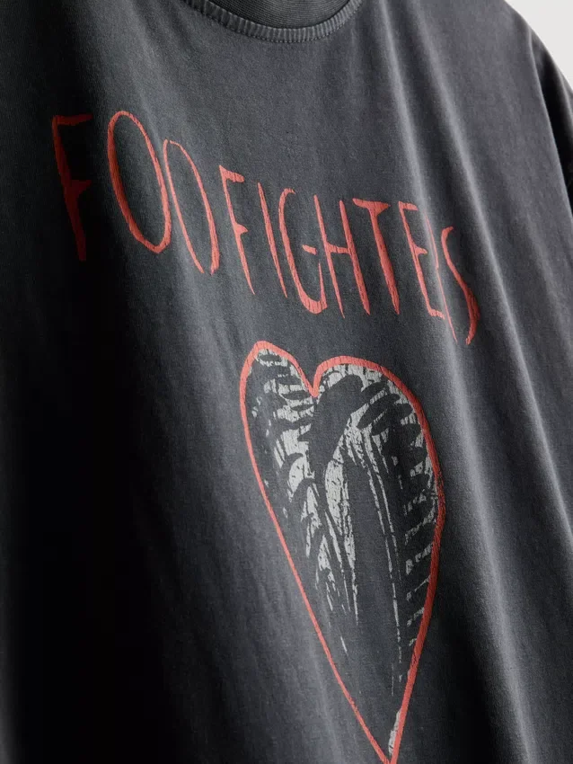 Foo Fighters desenli tişört Foo Fighters desenli tişört