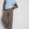 Fırçalanmış geniş paça ince çizgili pantolon Fırçalanmış geniş paça ince çizgili pantolon