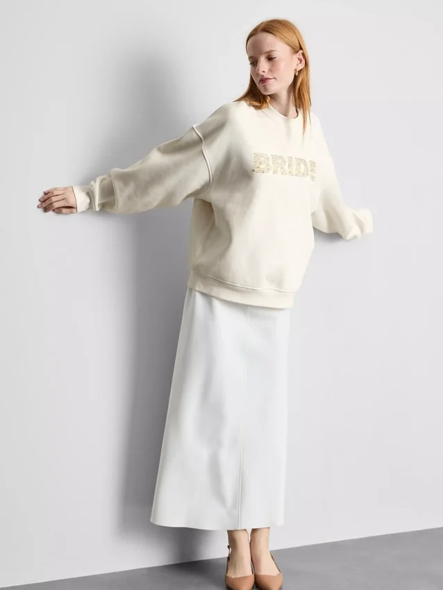 Gelinlik nakışlı payetli sweatshirt Gelinlik nakışlı payetli sweatshirt