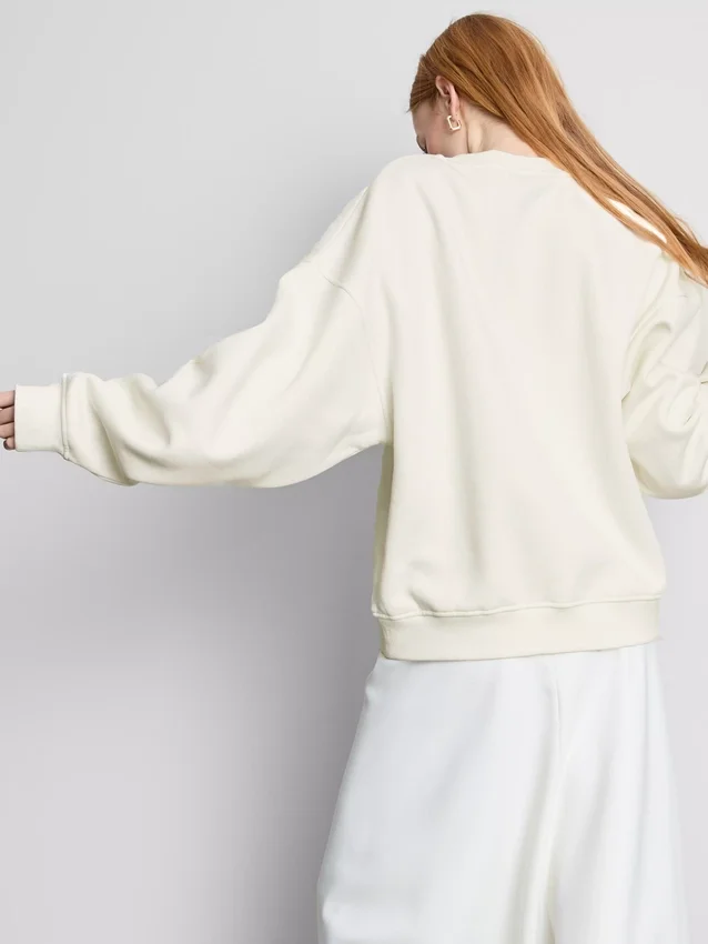 Gelinlik nakışlı payetli sweatshirt Gelinlik nakışlı payetli sweatshirt