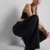 Geniş paçalı spor-gündelik pantolon Geniş paçalı spor-gündelik pantolon
