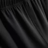 Geniş paçalı spor-gündelik pantolon Geniş paçalı spor-gündelik pantolon