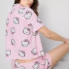 Hello Kitty kısa boyfriend şortlu pijama Hello Kitty kısa boyfriend şortlu pijama