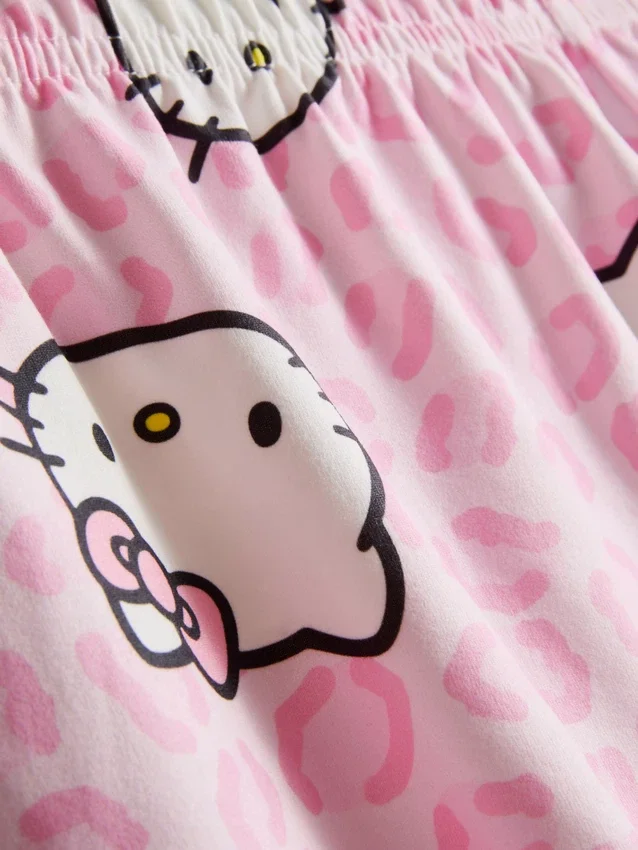 Hello Kitty kısa boyfriend şortlu pijama Hello Kitty kısa boyfriend şortlu pijama