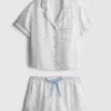 Çiçek desenli saten erkek tarzı kısa pijama Çiçek desenli saten erkek tarzı kısa pijama